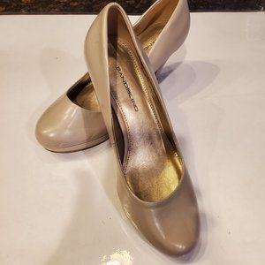 Bandolino pumps - tan - size 7